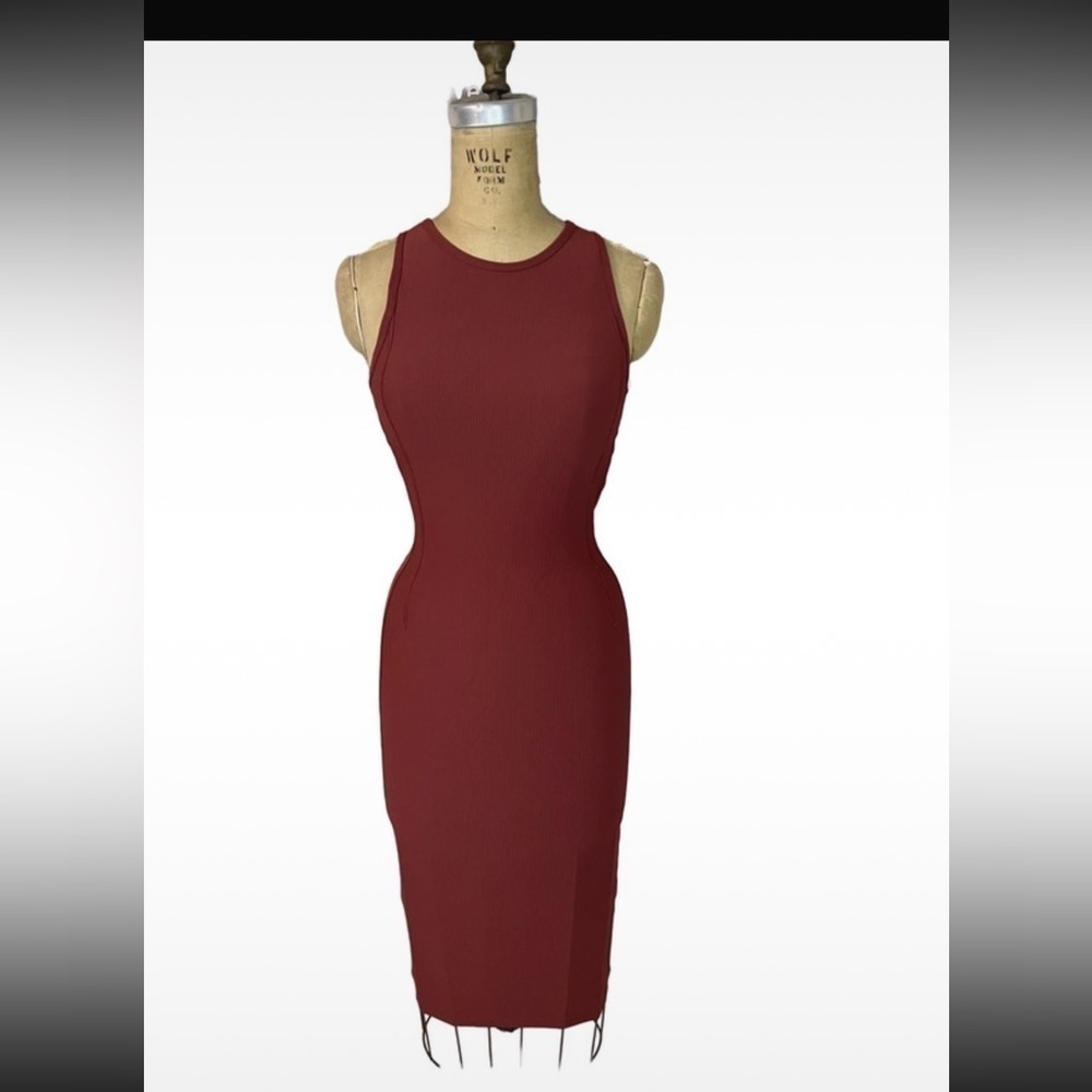 Lululemon brunch and back dress